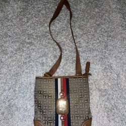 Tommy Hilfiger Crossbody Bag