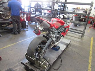 PARTED OUT - 2016 13-17 Triumph Daytona 675 - Motorcycle parts - 733206