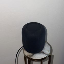 Apple HomePods series 1 & 2 