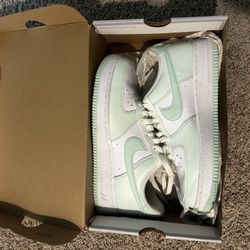 AIR FORCE 1 ‘07 (BARELY GREEN/MINT FOAM-WHITE 