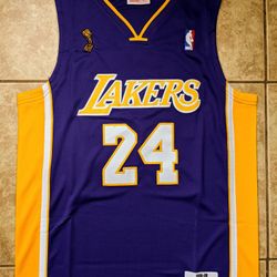 Los Angeles Lakers Jersey Kobe Bryant 