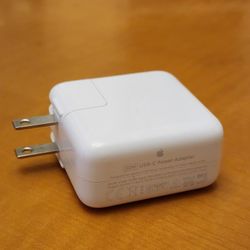 Apple 30W USB-C Power Adapter 