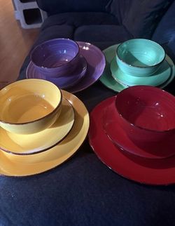 vancasso Bonita Dinnerware Set Muticolor Stoneware 12 Pieces Service for 4, Handpainted Spirals Pattern Stoneware Plates and Bowls Set