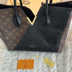 Black and Brown Totes