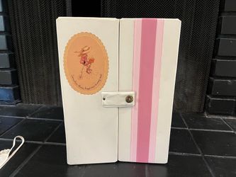 Madeline Traveling Case
