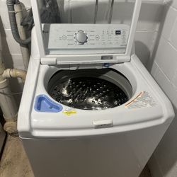Lg Glass Top Washer & Glass Front Dryer