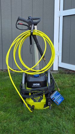 2000 PSI 1.2 GPM ELECTRIC PRESSURE WASHER image
2000 PSI 1.2 GPM Electric Pressure Washer