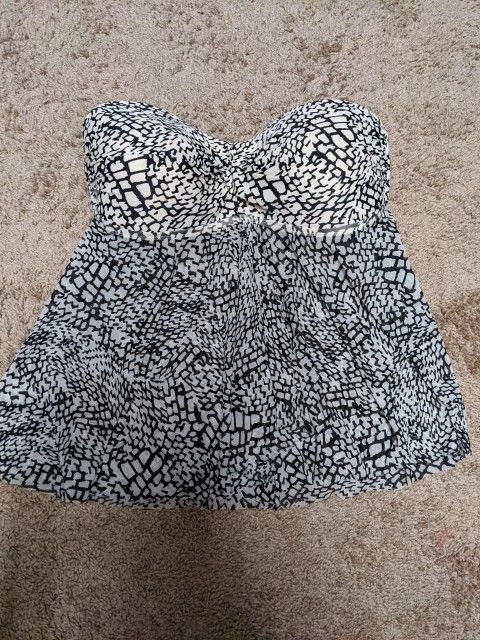 Assorted Maternity clothes - $30