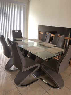 6 Chairs & Table Set & Buffer