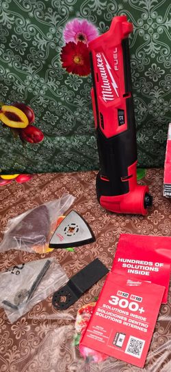Milwaukee
M12 FUEL 12V Lithium-Ion Cordless Oscillating Multi-Tool (Tool-Only)