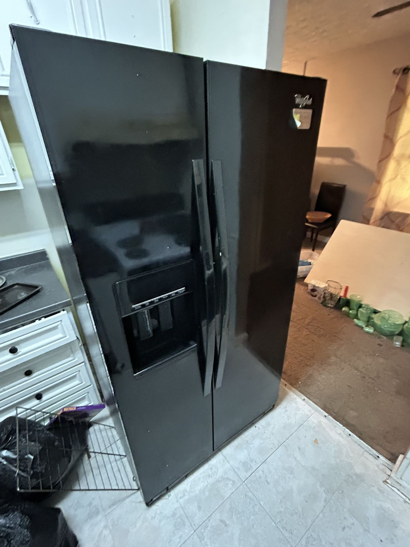 Whirl Pool Refrigerator (Had For 3 Years) But Im Moving