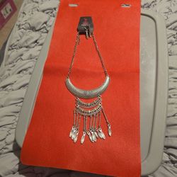 Eastern Empress Silver Necklace 