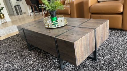 Living room coffee table and lamp table