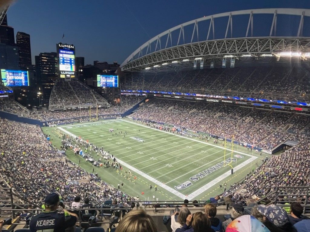 2 Club Seats! Seahawks Vs Cowboys for Sale in Seattle, WA - OfferUp