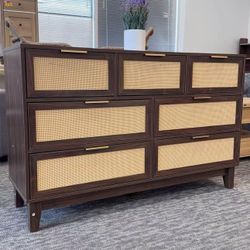 🔥Brand New🔥7-Drawer Rattan Dresser – Stylish Storage Cabinet with Wood Construction and Woven Accents. Perfect for Bedroom, Closet, Living Room, Hal