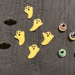 Halloween decor - 100% Natural Felted Wool Ornaments 