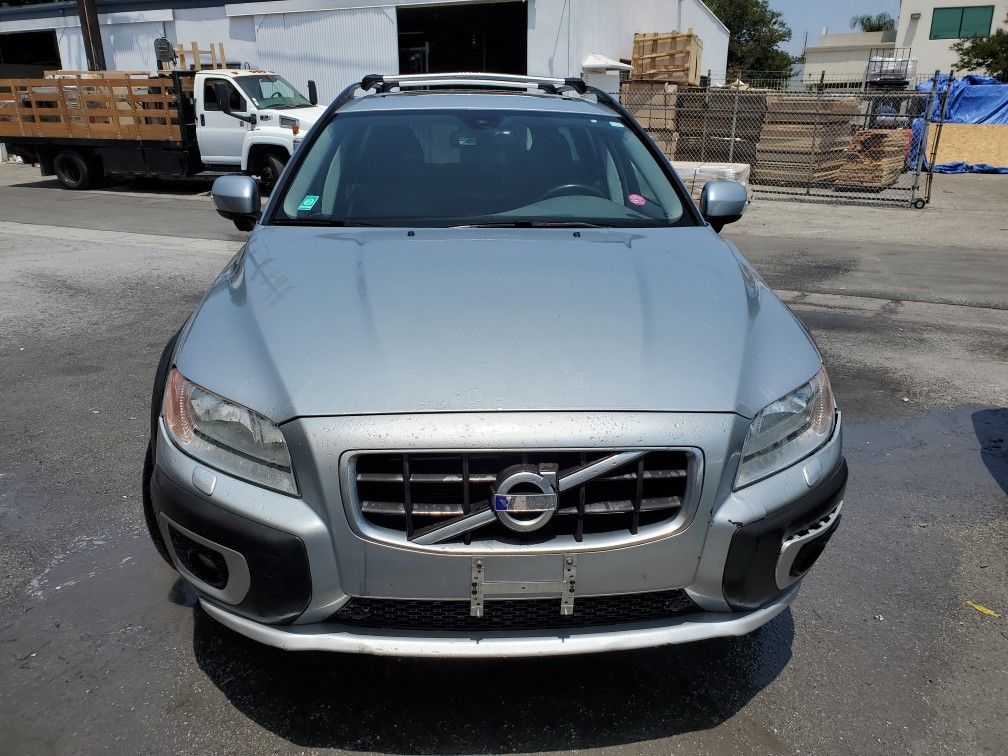 2010 Volvo Xc70 for Sale in Los Angeles, CA - OfferUp