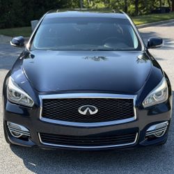 2019 Infiniti Q70