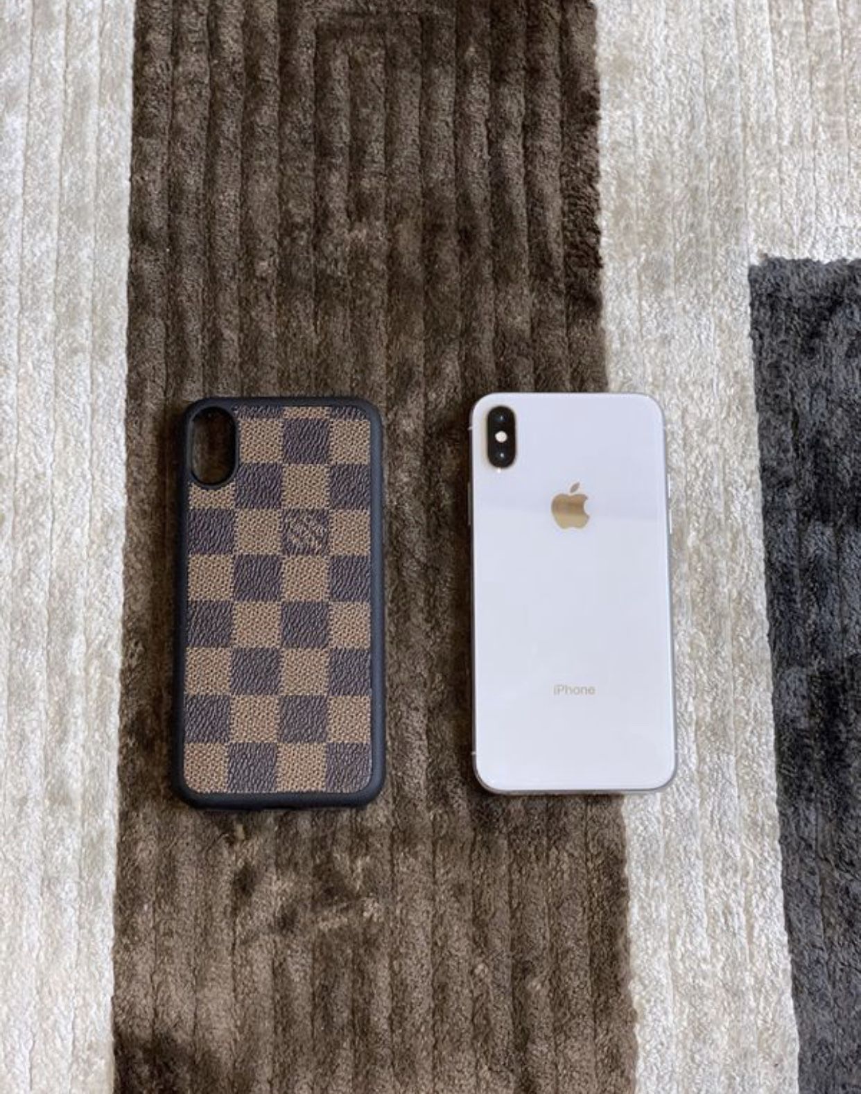 Louis Vuitton IPHONE X wallet case. With pocket. LV for Sale in Woodland  Hills, CA - OfferUp