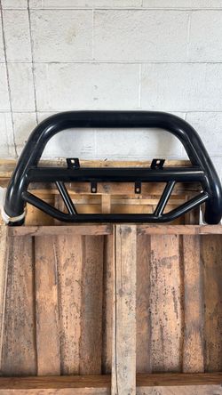 Black Steel Bull Bar Push Guard
