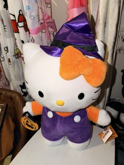 Hello Kitty Halloween Greeter
