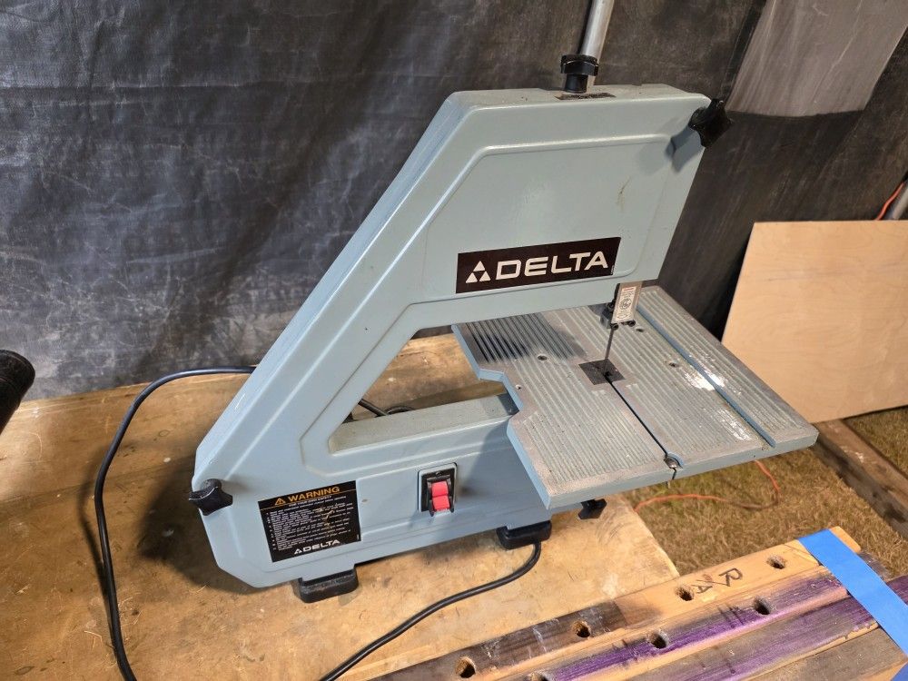 Delta 10" Bench Band Saw