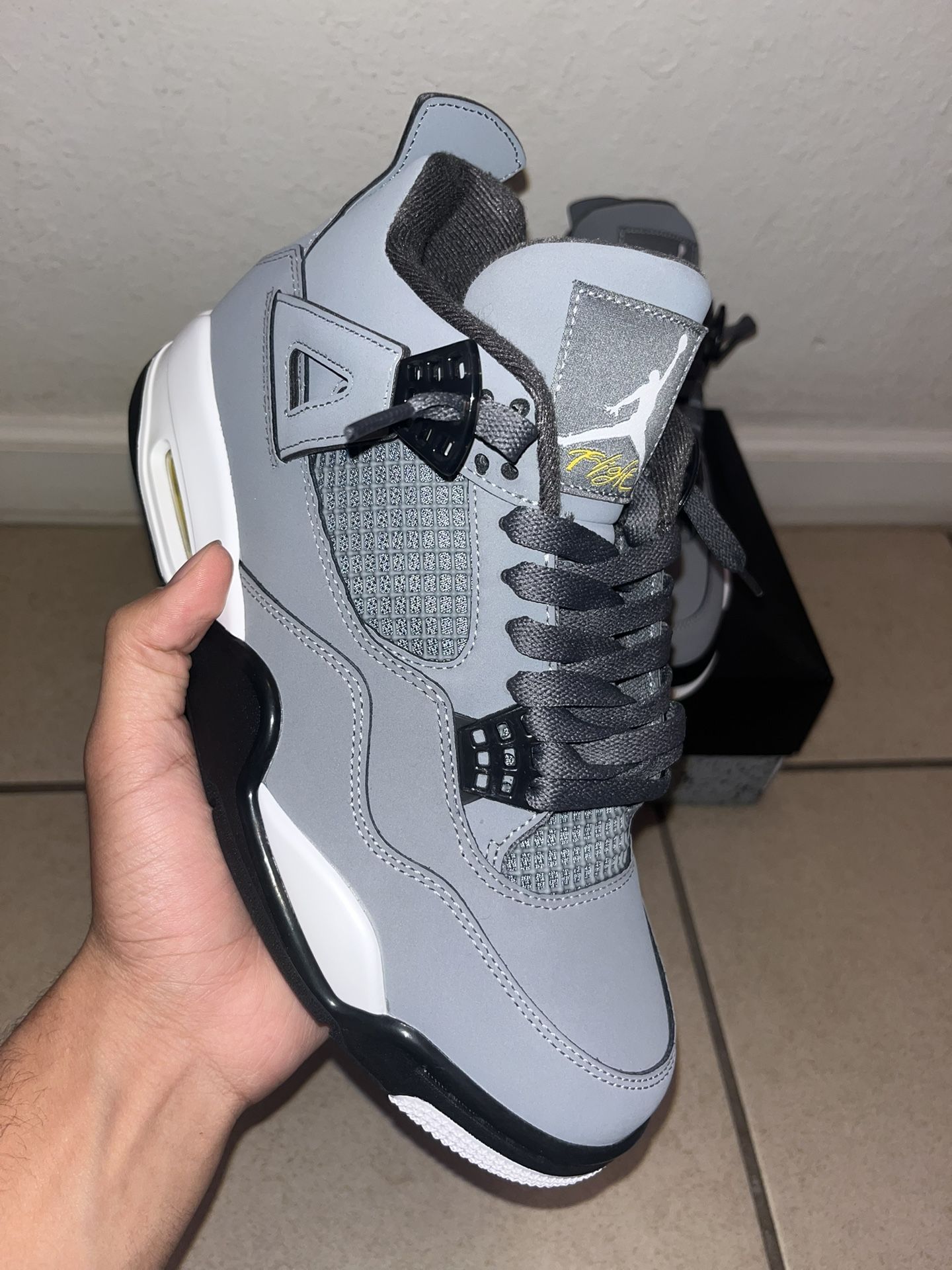 Jordan 4 Cool Grey