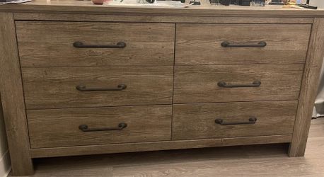 Queen bedroom set