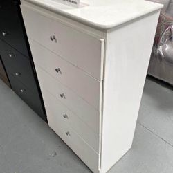 Five Drawers Dresser With Rails 