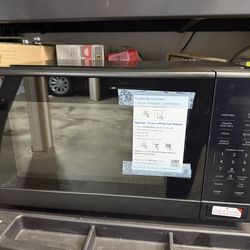 Brand New Microwave, No glass plate