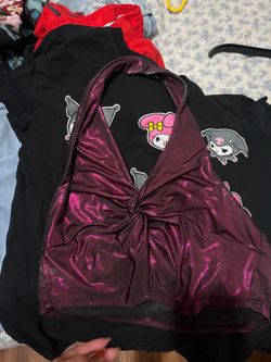 Shirts/sweater/pants/skirts