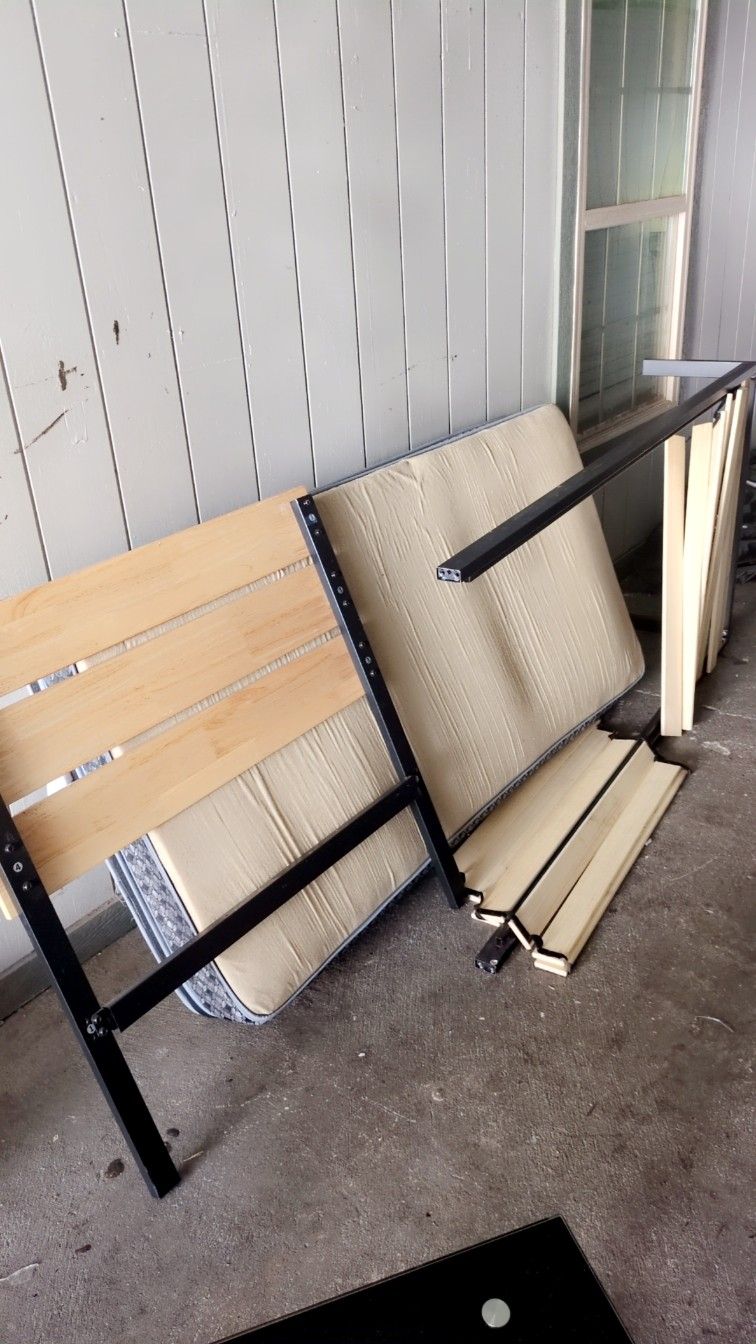 Twin Size Bed Frame And Mattress