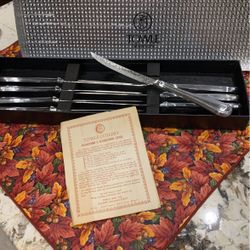 Towel Stainless USA Set Of Eight Knifes