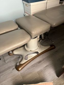 Flexion Chiropractic Table
