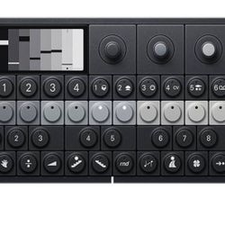Pocket synthesizer 