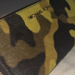 Rare Michael Kors Wallet Acid Yellow Camo