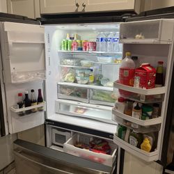 Refrigerator 