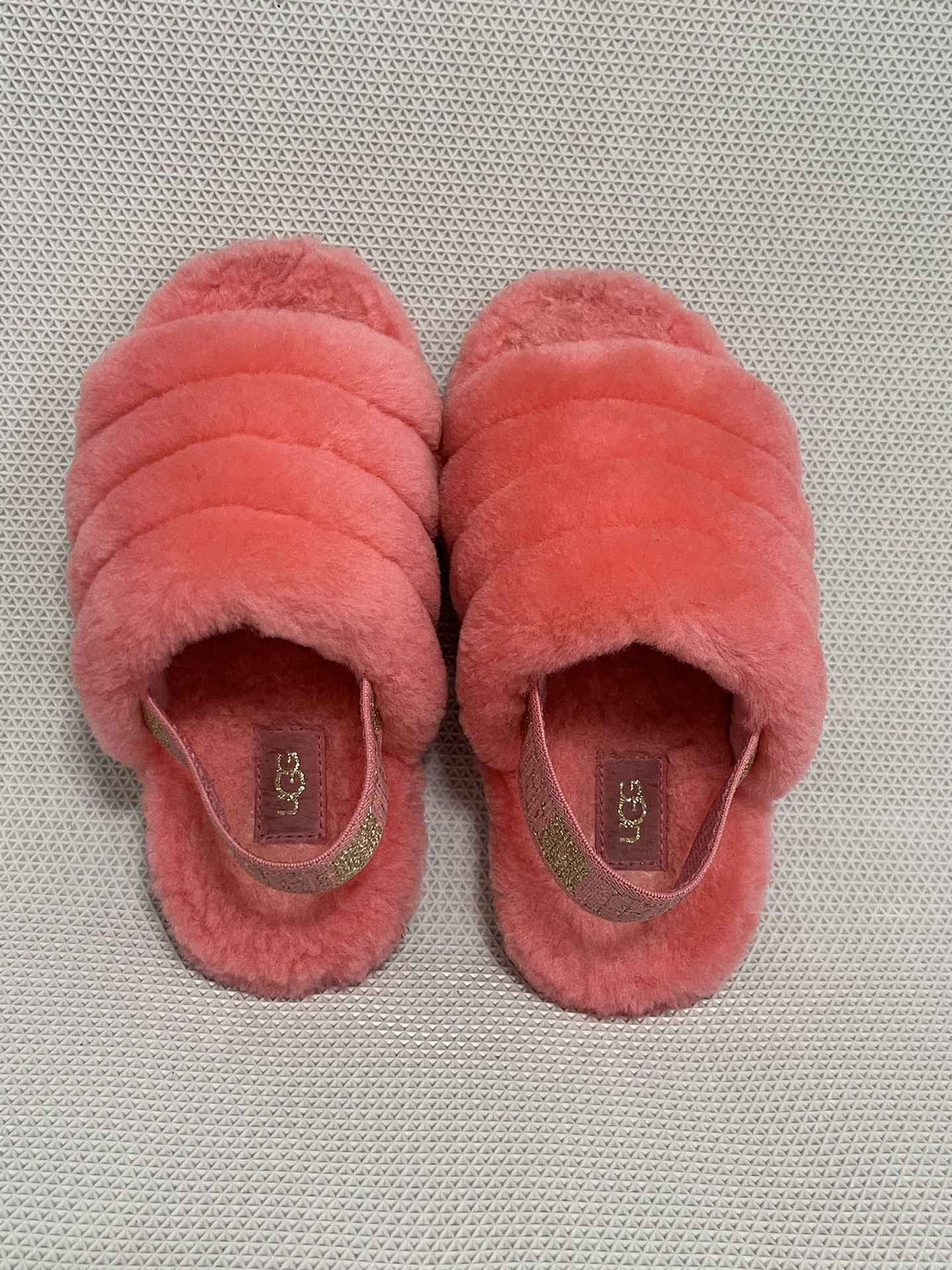 UGG Glitter toddler size 13 slipper sandal