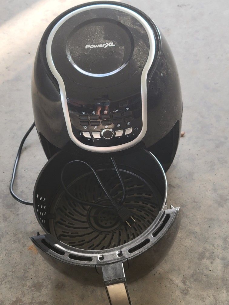 NEW AIR FRYER