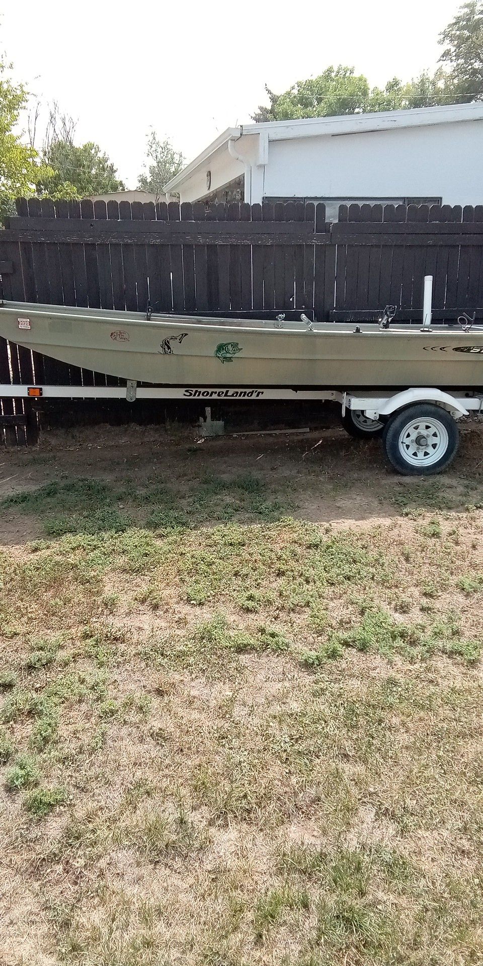 14 ft Sullivan Jon boat 2005 all accessories shorelander trailer