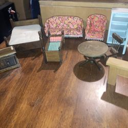 Antique Doll Furniture 
