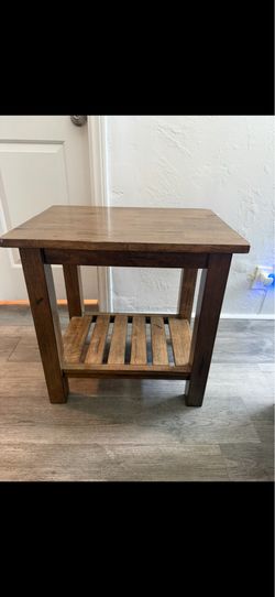 Coffee table/nightstand
