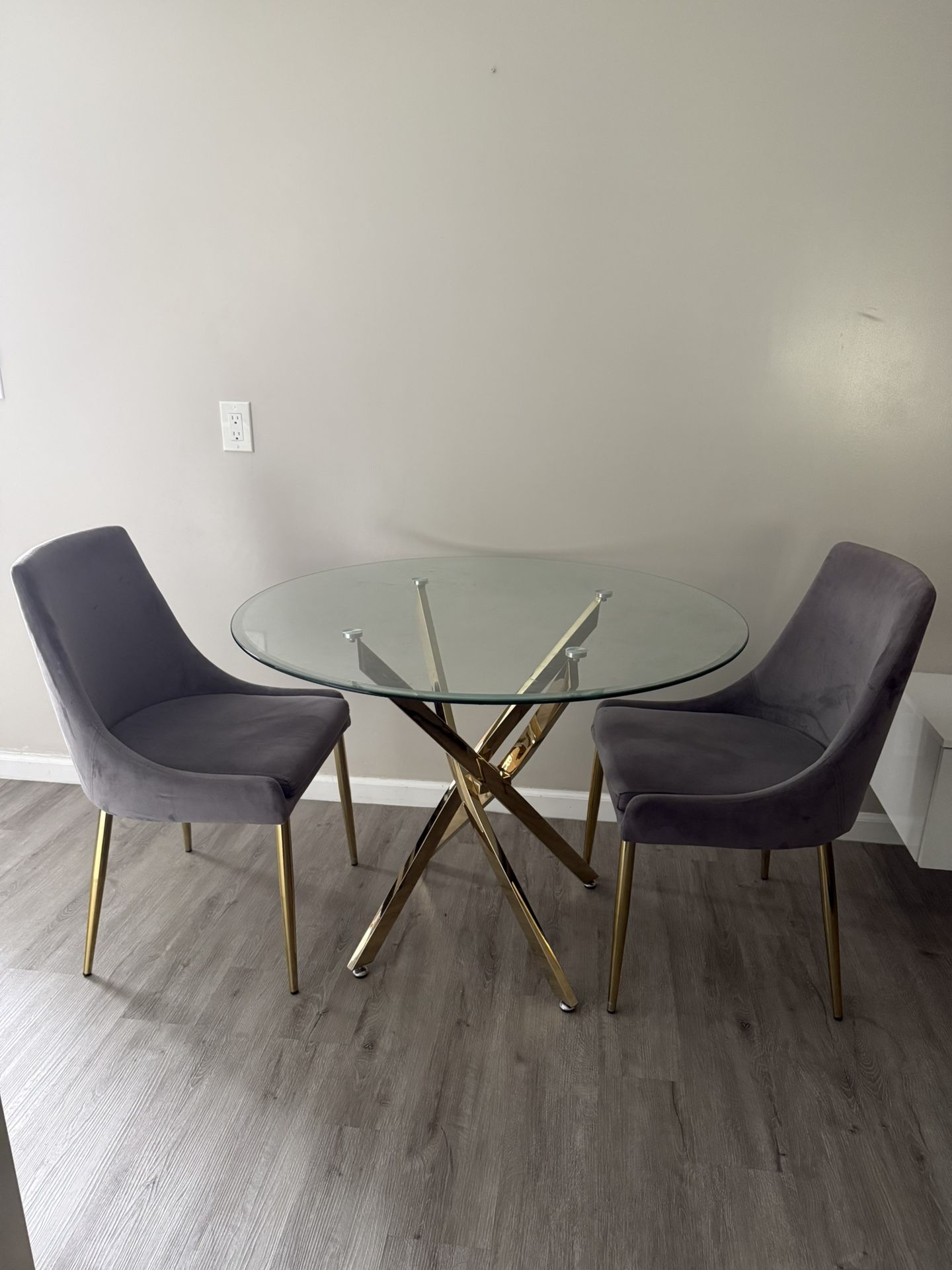 Golden Round Dinning Table Set