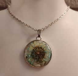Pressed Flower Resin Pendant Necklace
