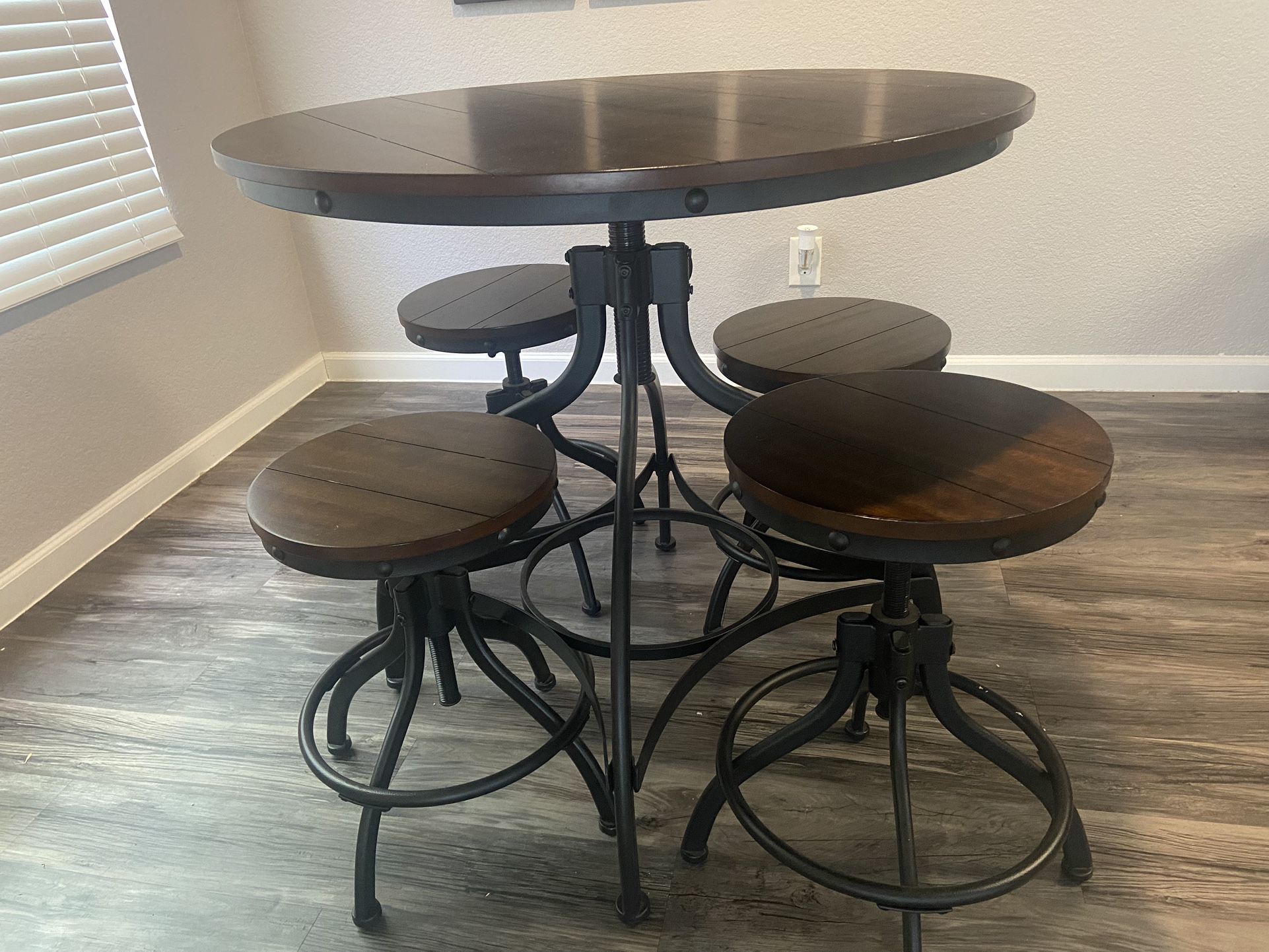 Adjustable Round Wooden Dining Table