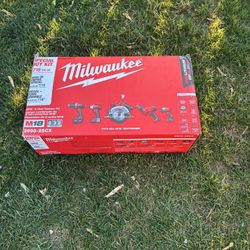 Milwaukee M18 5 Tool Combo Kit 
