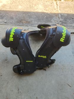 Riddell Surge Youth Xxxl Shoulder Pads