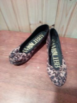 Leopard print shoes size 7