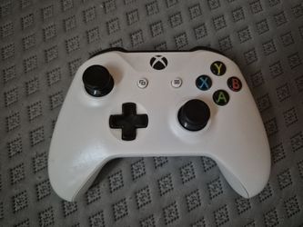 Xbox One S  Controller (White)