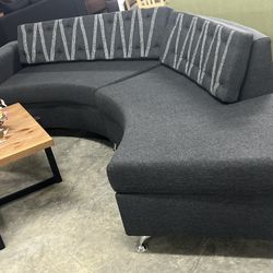Sectional $1000